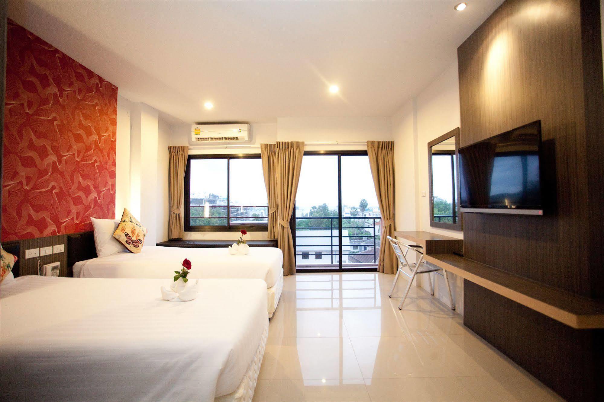 Studio Patong By Icheck Inn Phuket Exterior photo